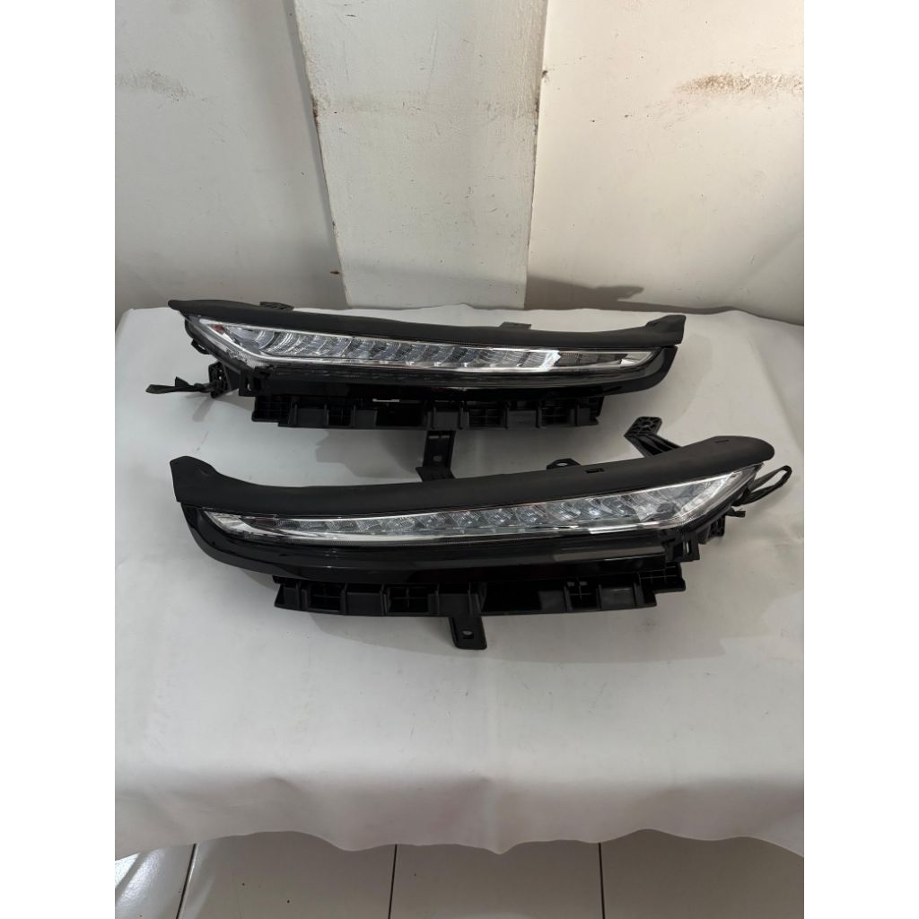 Lampu led drl wuling almaz original