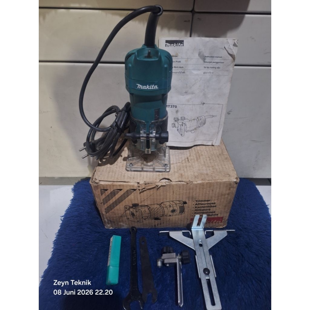 Mesin Profil/Router MAKITA 3709