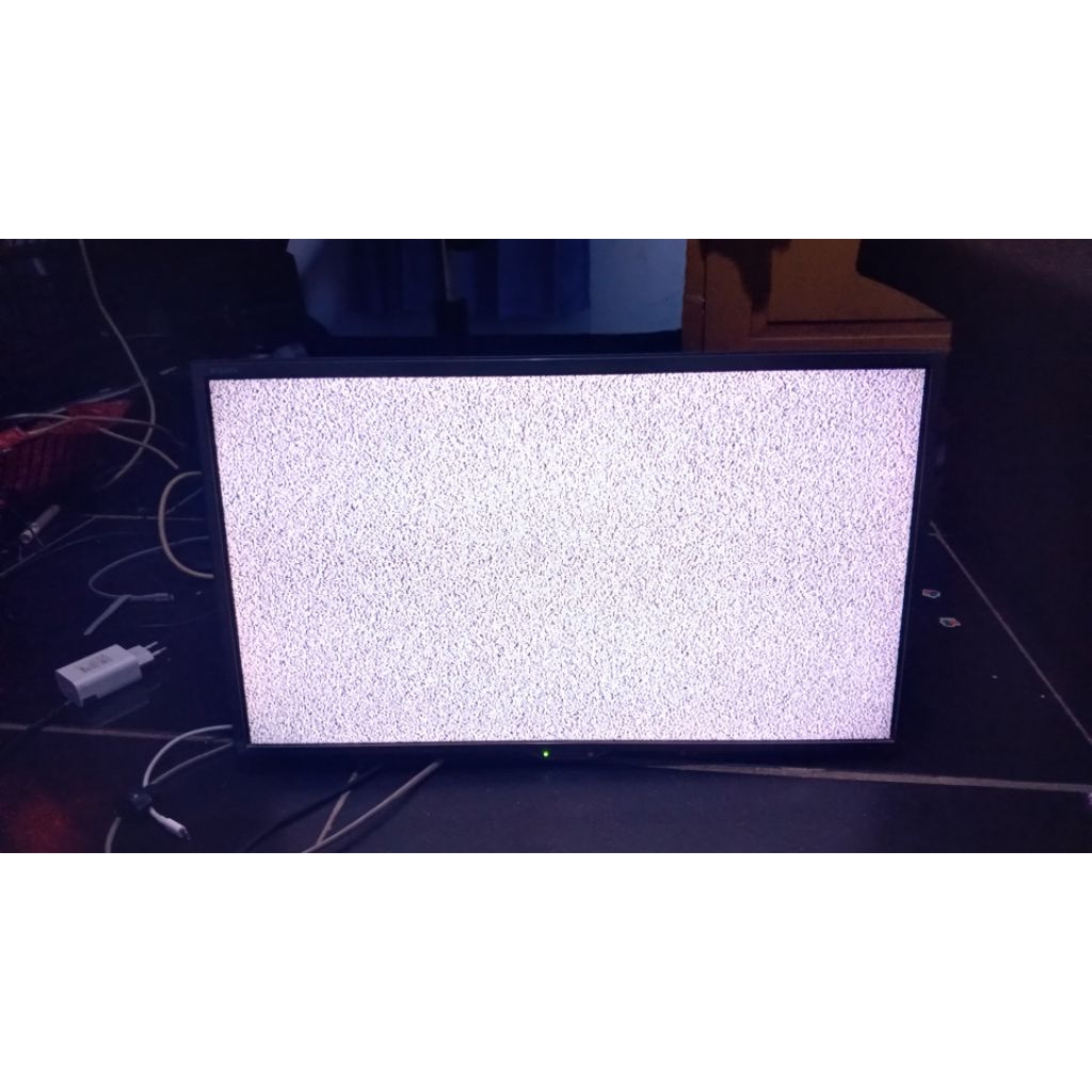 Tv Sharp bekas