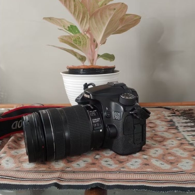 Canon EOS 70D Kit 18-135mm Second Normal