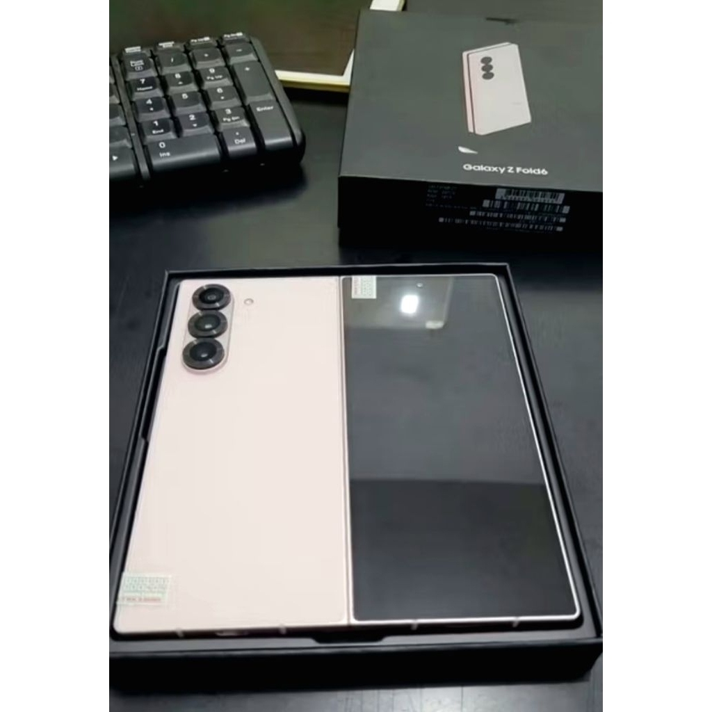 Samsung Galaxy Z Fold 6, hp lipat premium yang ditenagai chipset Snapdragon 8 Gen 3 for Galaxy, RAM 