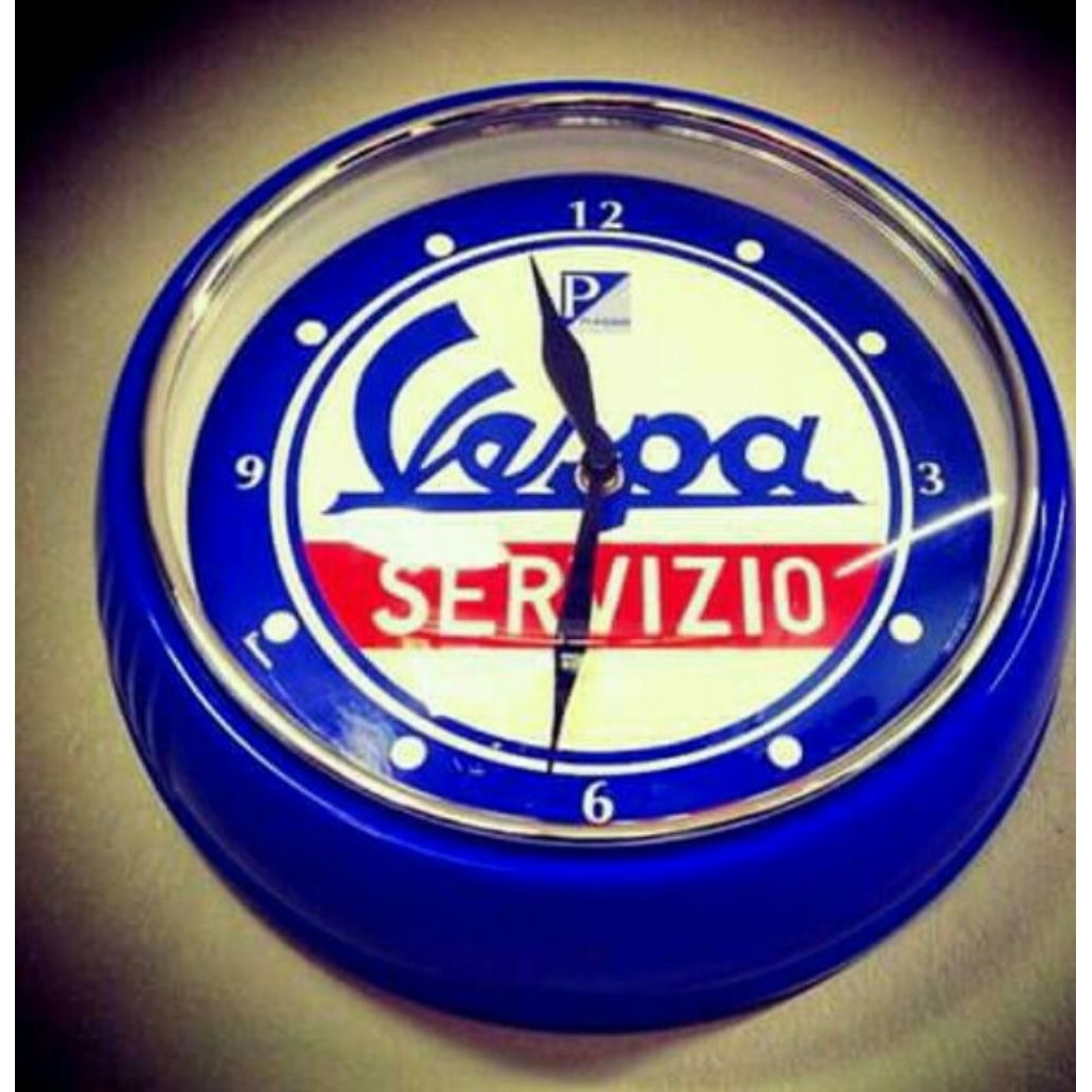 jam dinding vespa