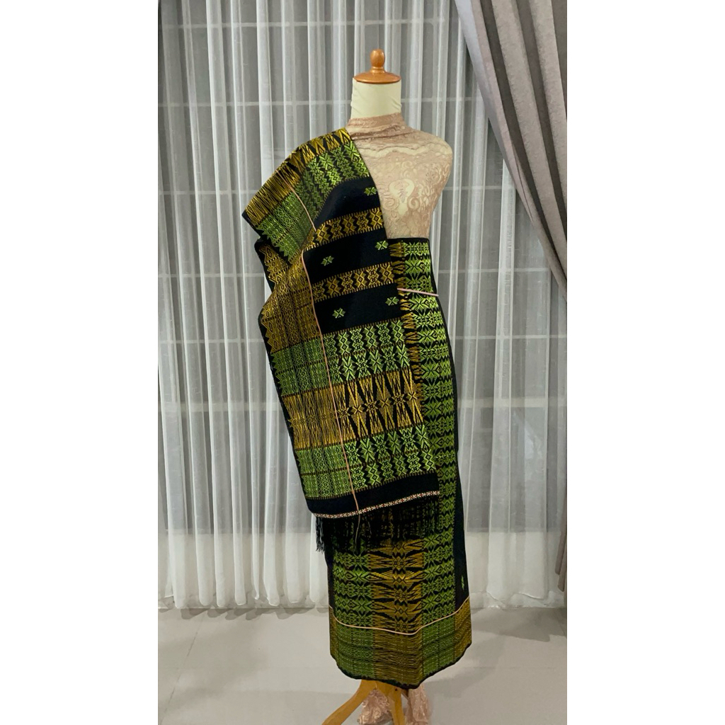 Set Uis Nipes Karo Bahan Full Sutra