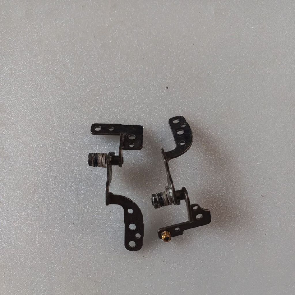 Engsel Notebook Axioo PICO-M1110