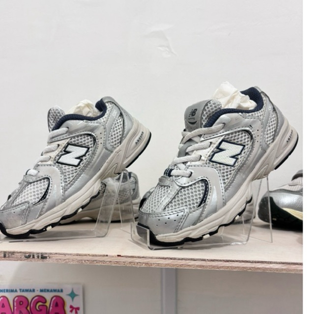 Sepatu Anak Preloved NB 530 1906R 990 9060 2002R Sneakers Original Size Lengkap Kondisi Bagus Siap P