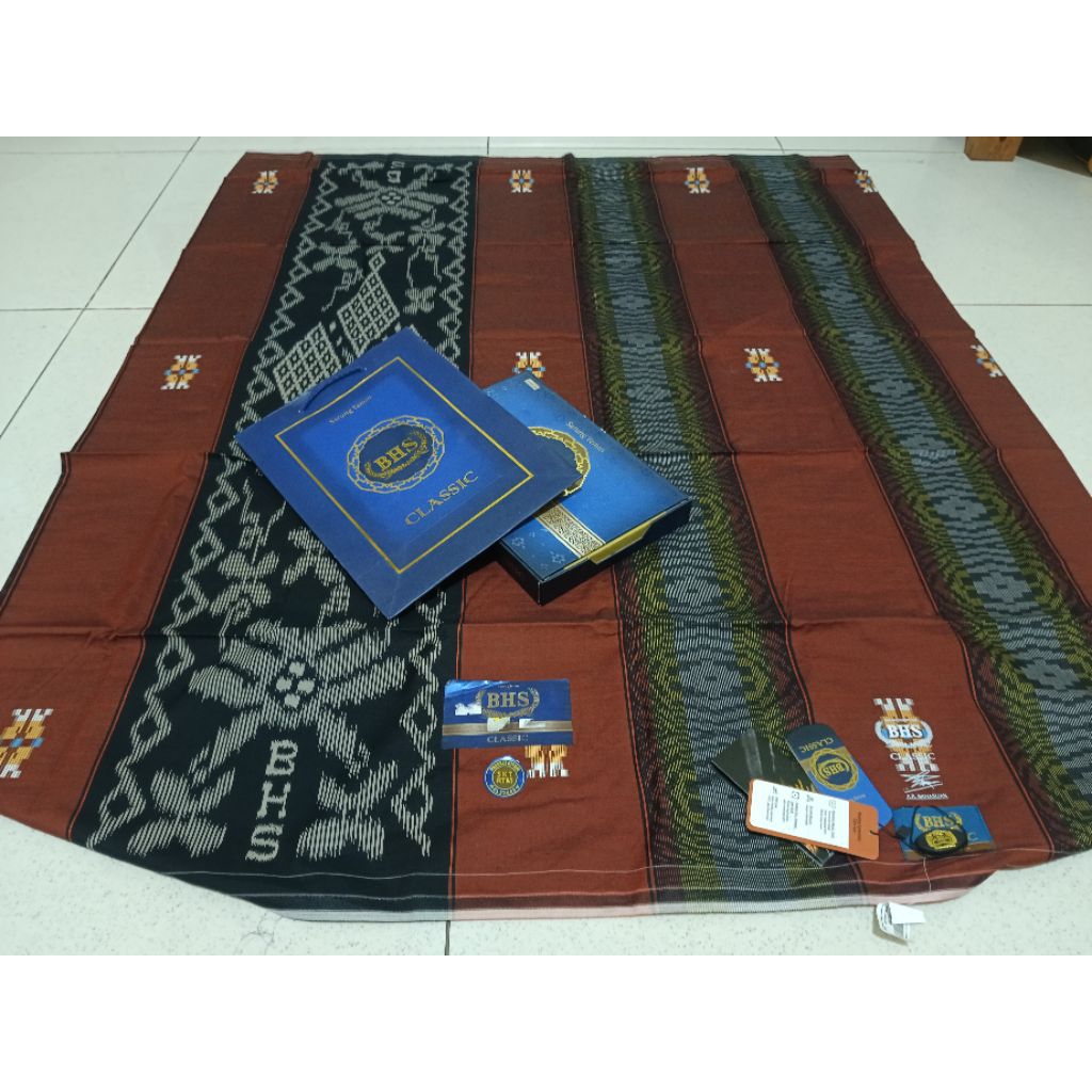 BHS MESRES LAWAS BERTANDA TANGAN AR.BAHASUAN