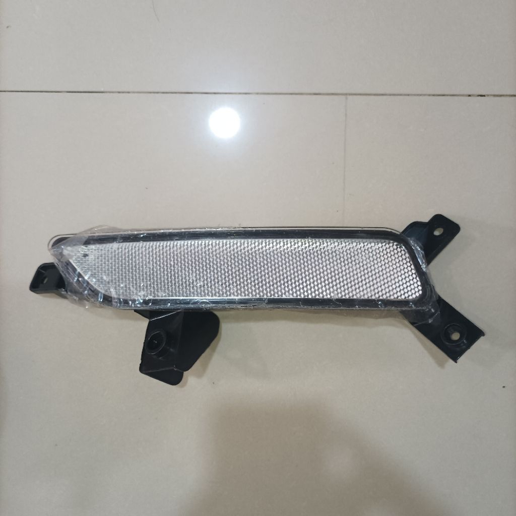 REFLEKTOR BUMPER DEPAN WULING CORTEZ ORIGINAL