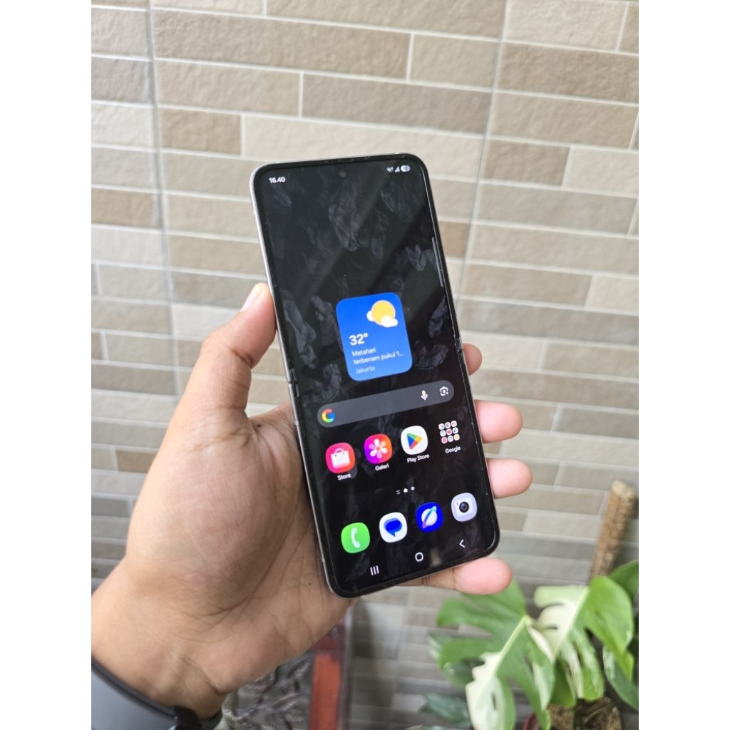 Handphone Hp Samsung Z Flip 6 5G 12/512 Second Seken Bekas Murah