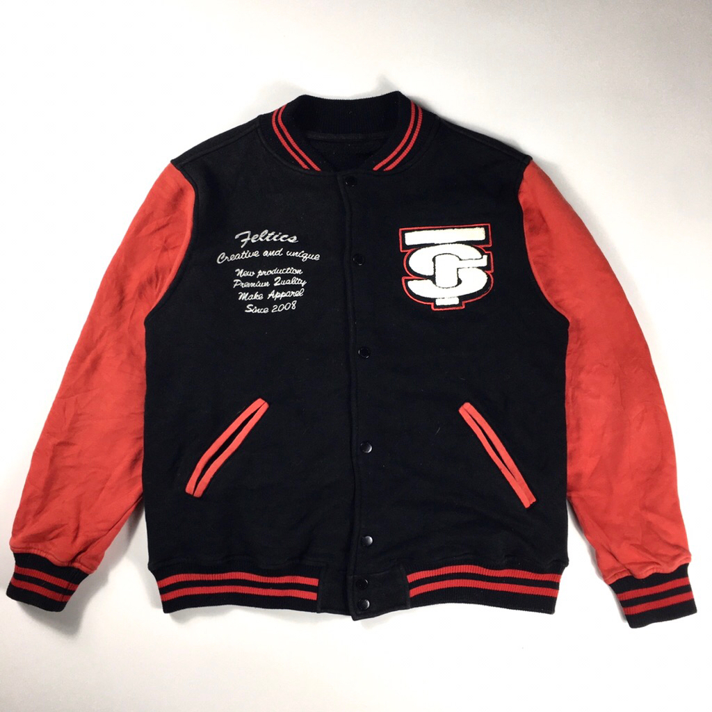 Varsity bordir feltics
