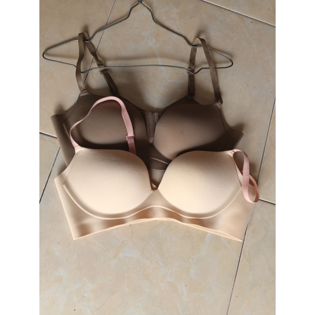 PRELOVED PUSH UP BRA | GRENEY | TANPA KAWAT | SEAMLESS