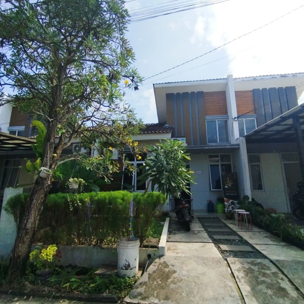 RUMAH FOREST HILLS
