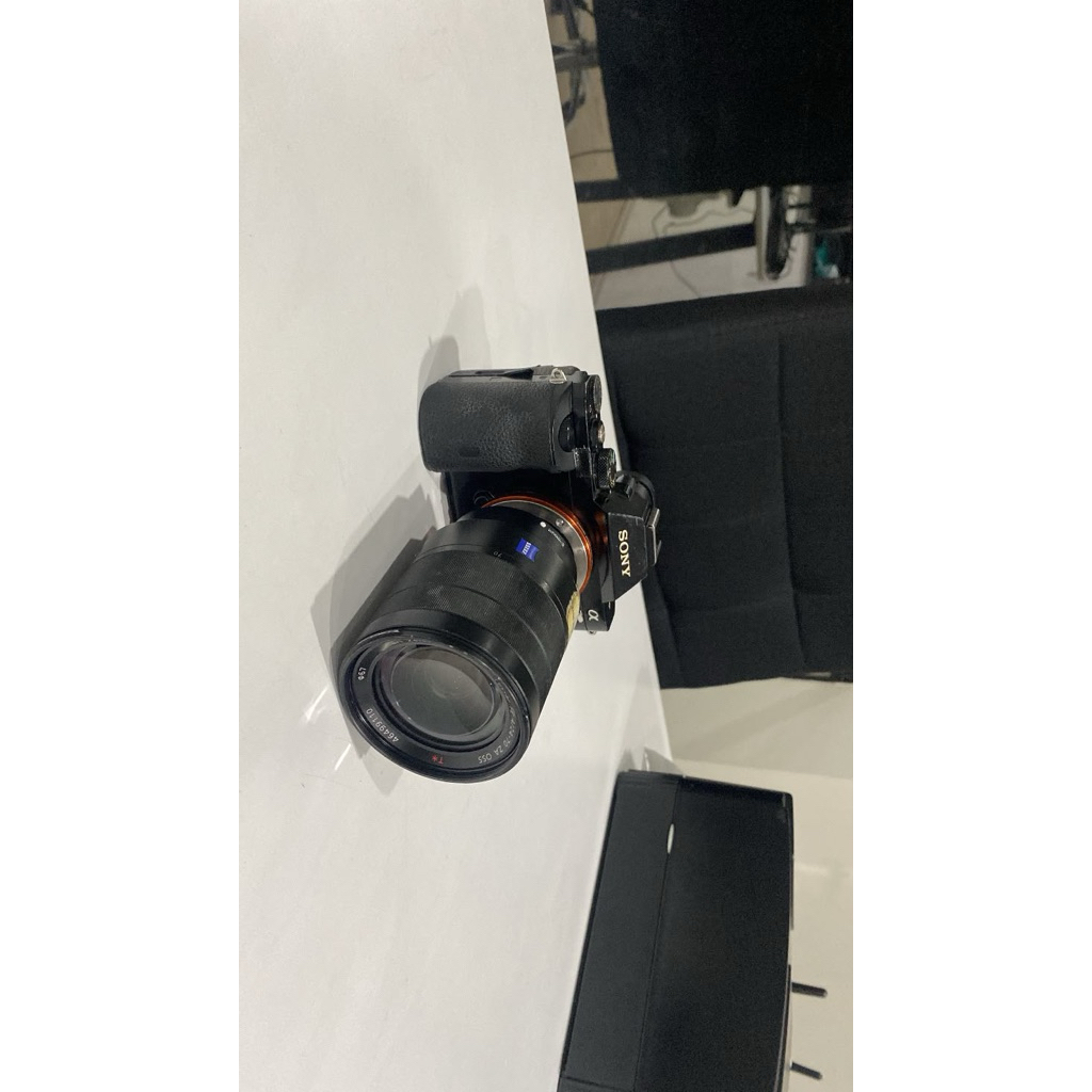 Kamera Sony A7S dan Lensa Sony E 18-105 G OSS Second