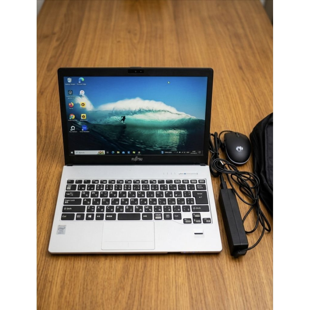 Laptop Fujitsu Lifebook S904 core i5 gen 4 || RAM 10gb SSD 256gb Full HD