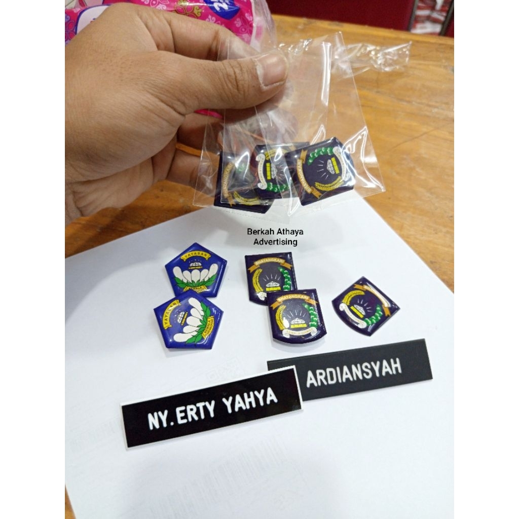 Paket Name Tag + Pin Bhayangkari