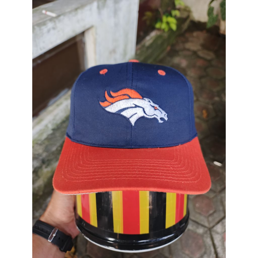 Topi Vintage DENVER BRONCOS NFL By LOGO 7
