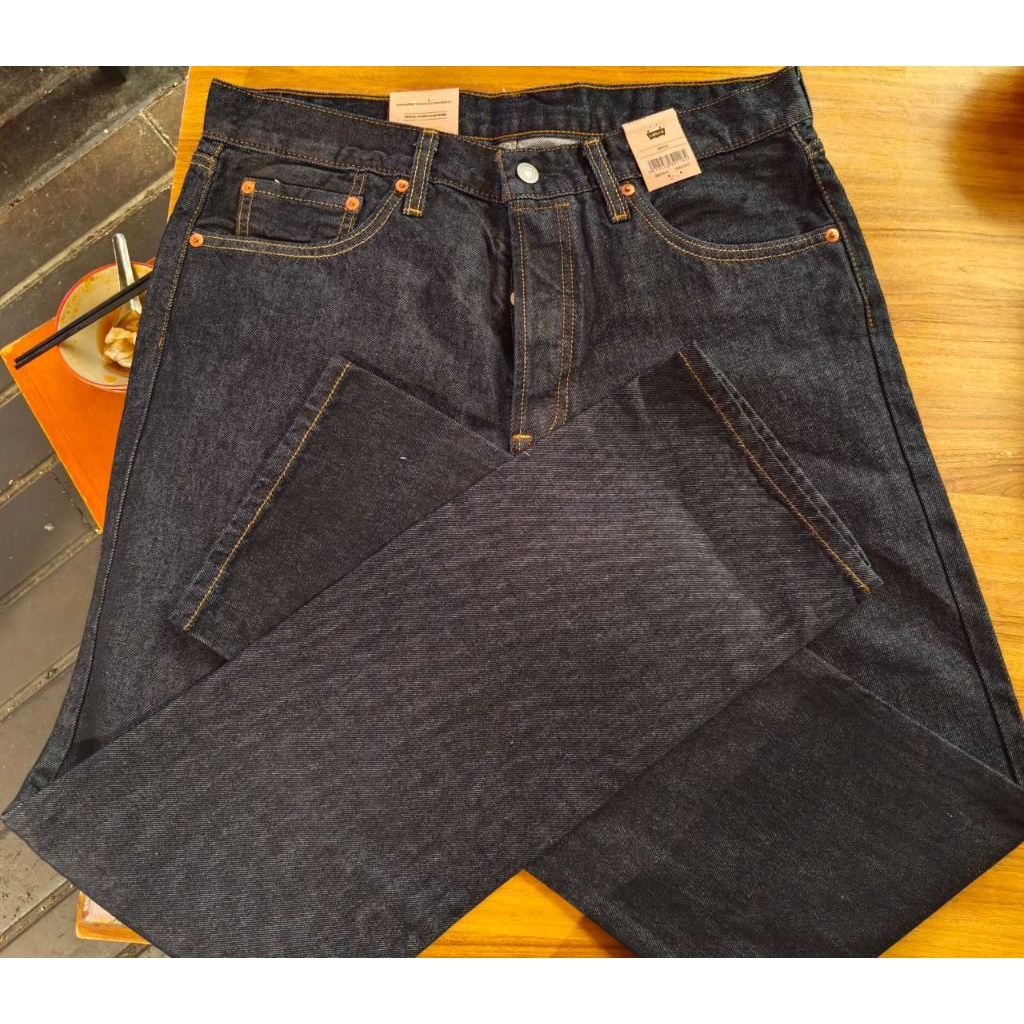 SALE Levi's 501 original 100% Levi's boutique straight cut limited stock