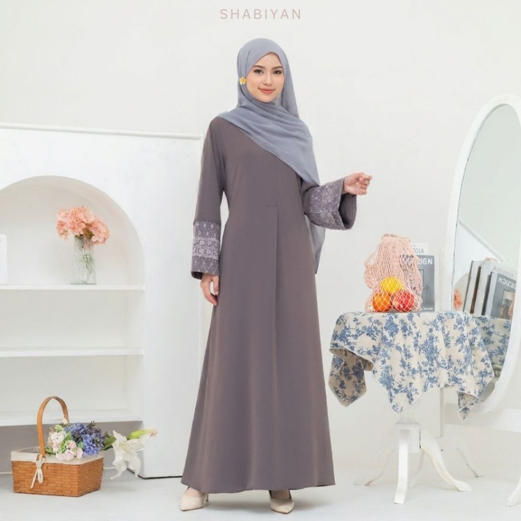 SK-647 Gamis Umrah Haji Muslimah Bordir Elegan Longgar Nyaman