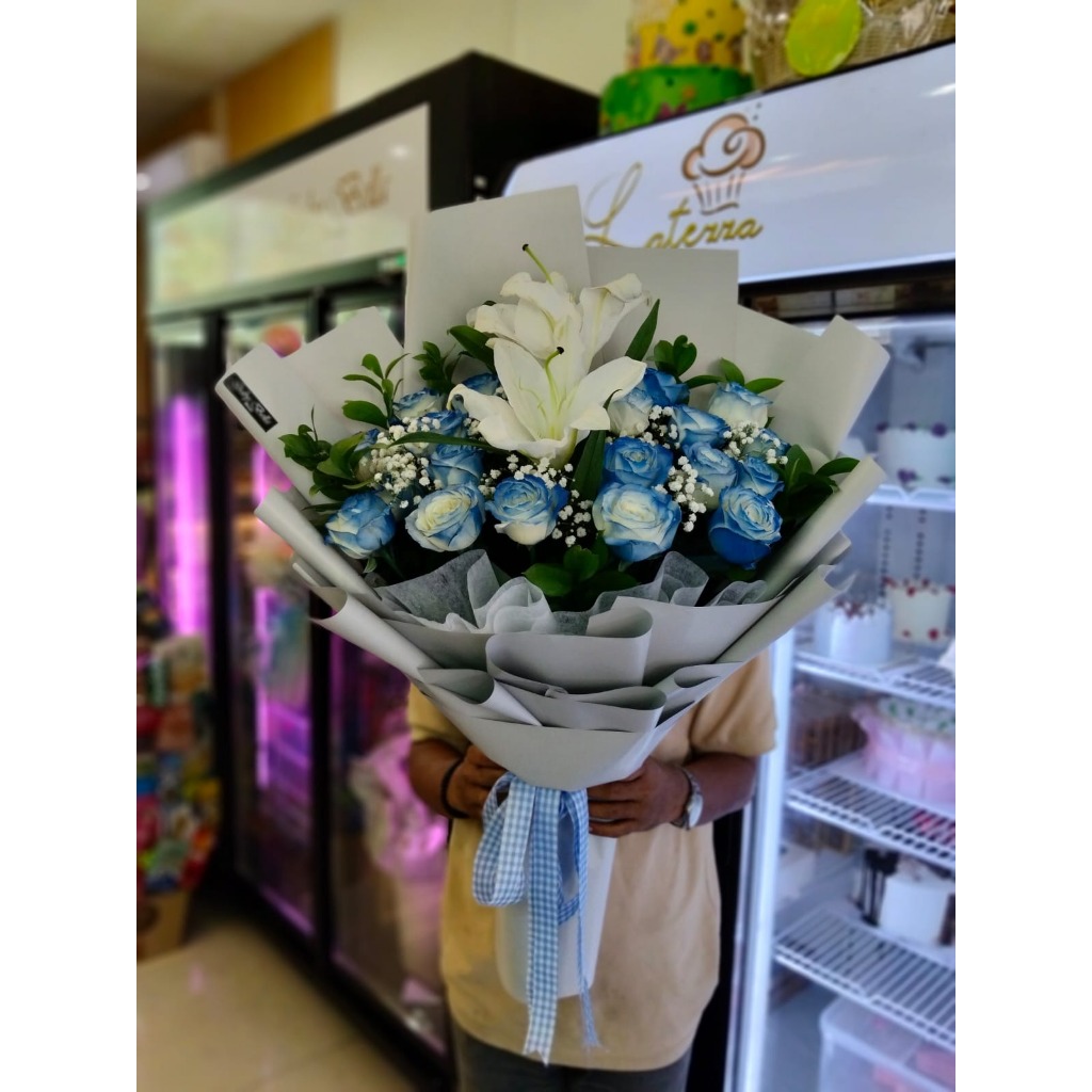 mawar biru buket mawar biru blue rose Buket Bunga Buket Bunga Wisuda Buket Bunga Cantik Bunga mawar 