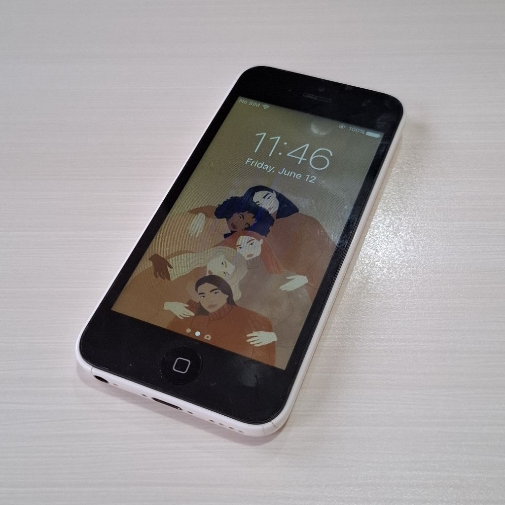 iPhone 5c 32GB wifi only