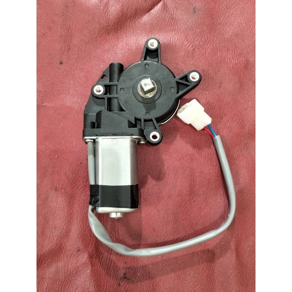 Dinamo power window Mitsubishi Lancer CK 4 kiri belakang