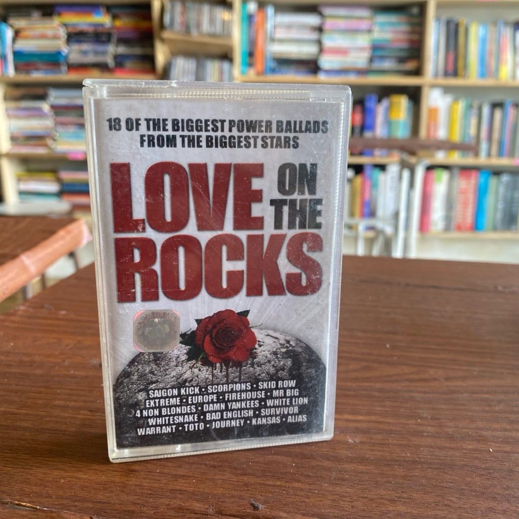 KASET PITA LOVE on The Rocks - SAIGON KICK SCORPIONS SKID ROW EUROPE KANSAS ALLIAS