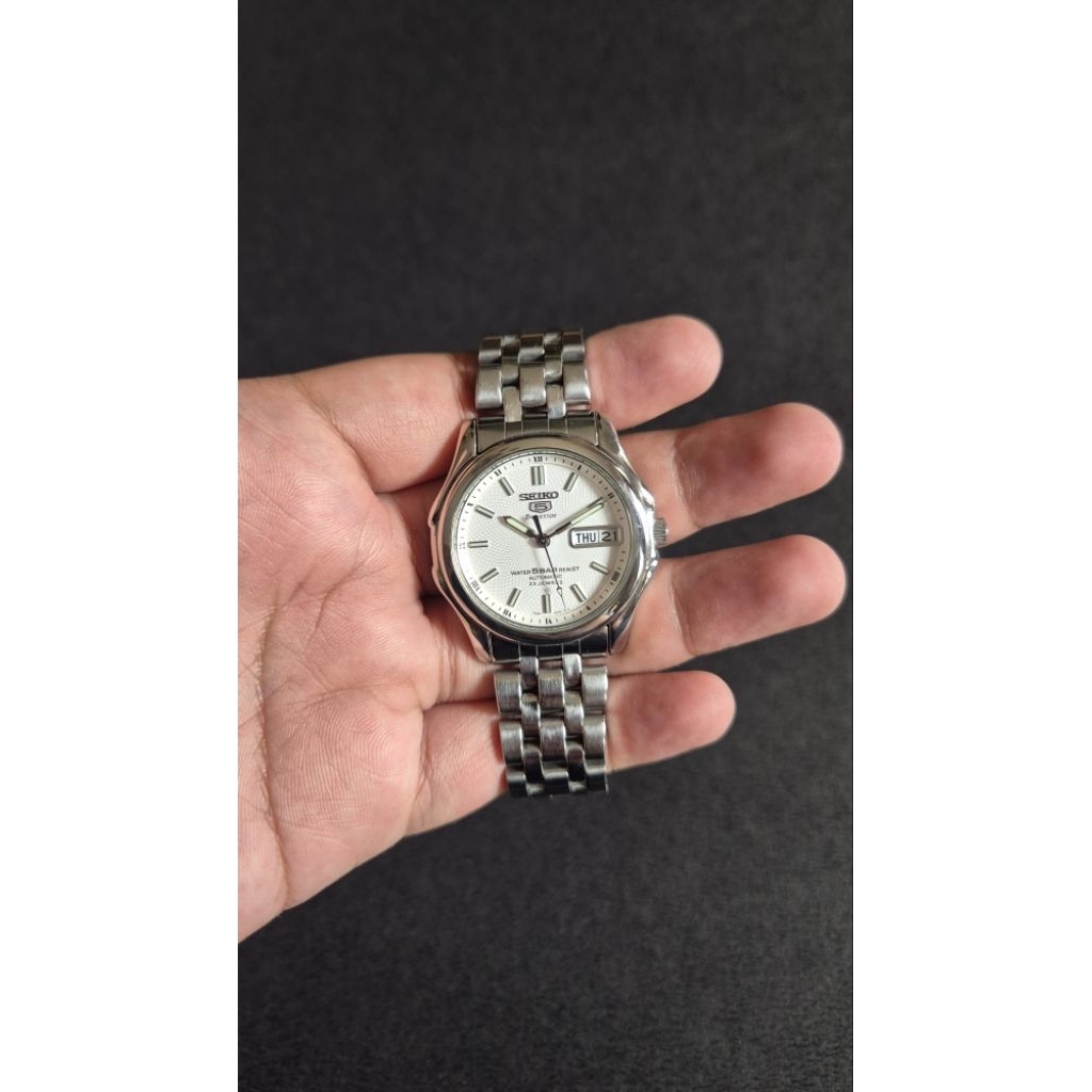 Seiko 5 Superior White Dial