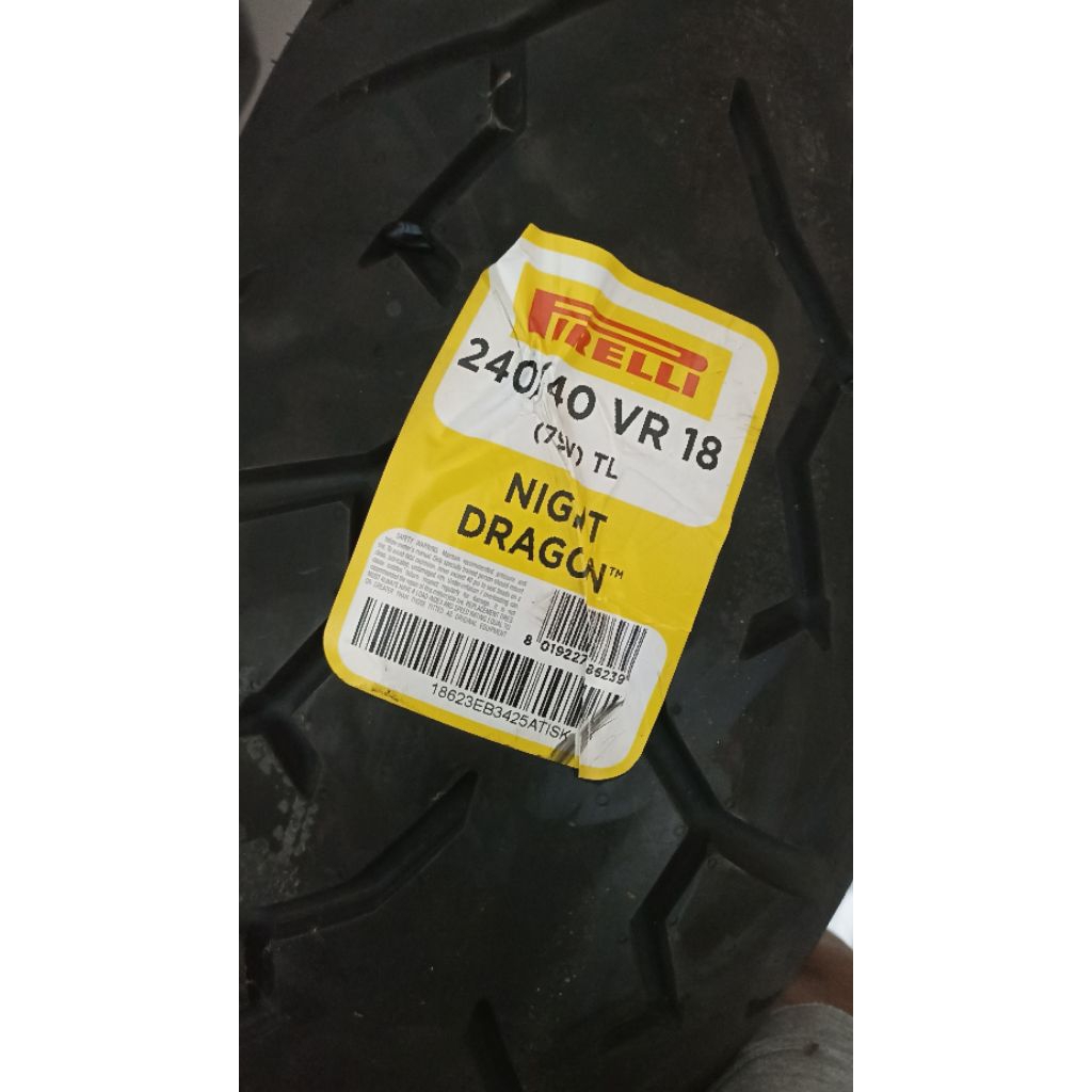 BAN PIRELLI NIGHT DRAGON size 240/40 VR 18