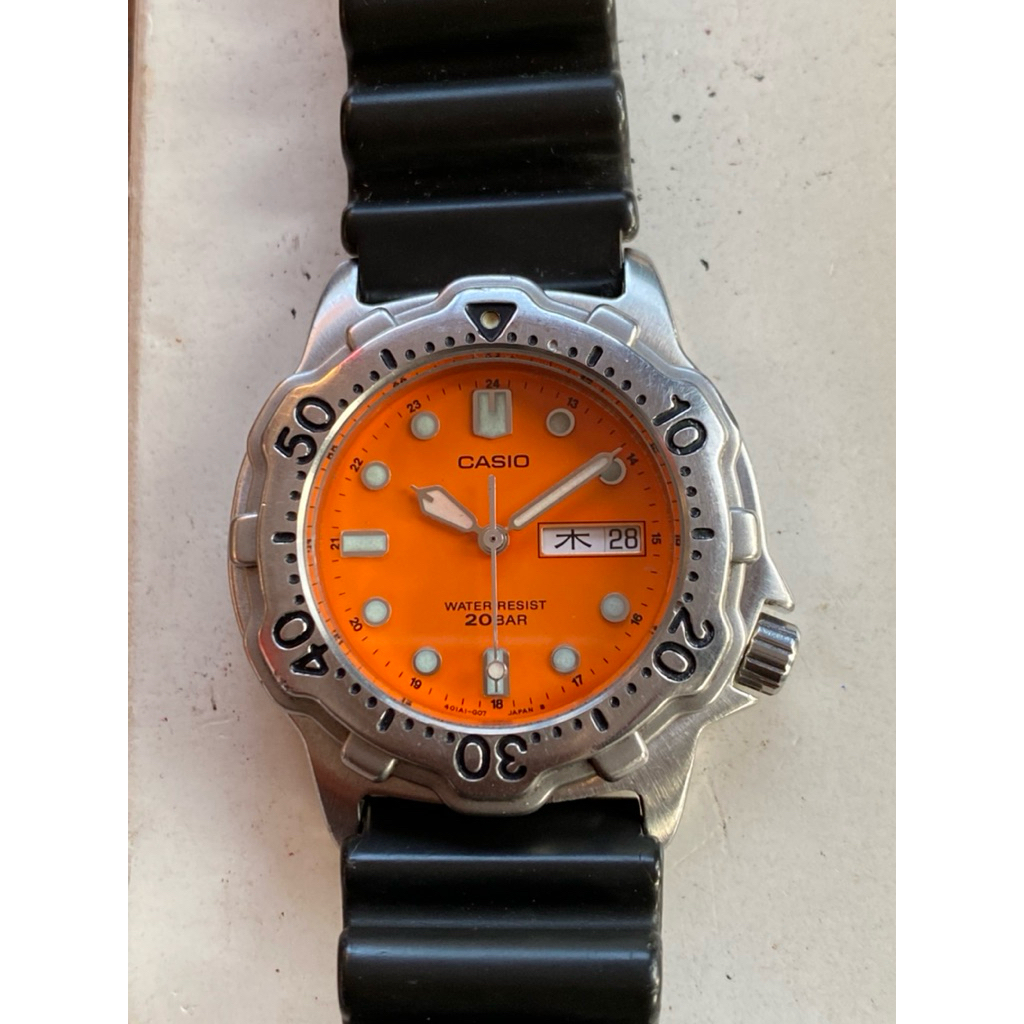 jam tangan original Casio diver Casio MD - 746