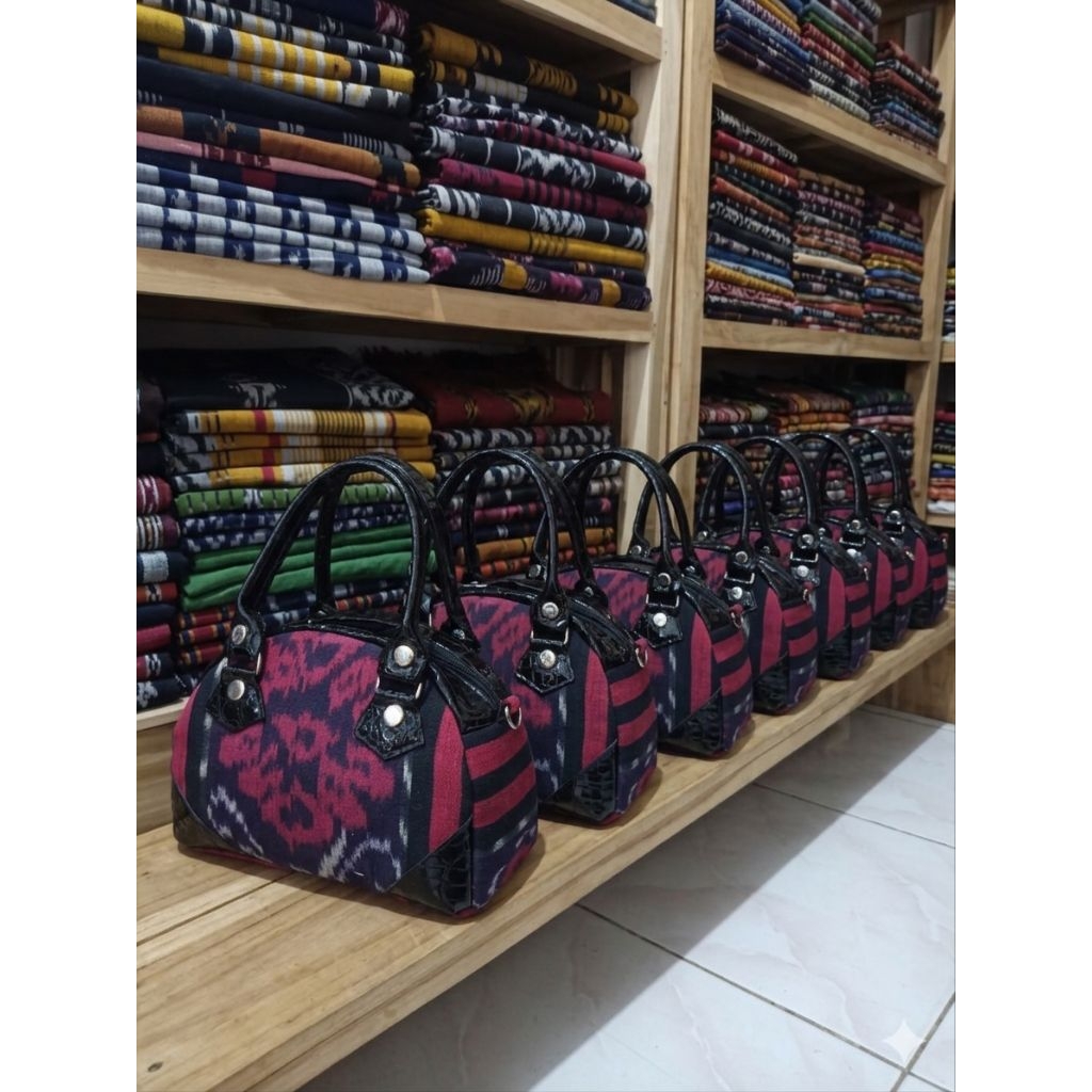 tas tenun Jepara model mini setengah lingkaran