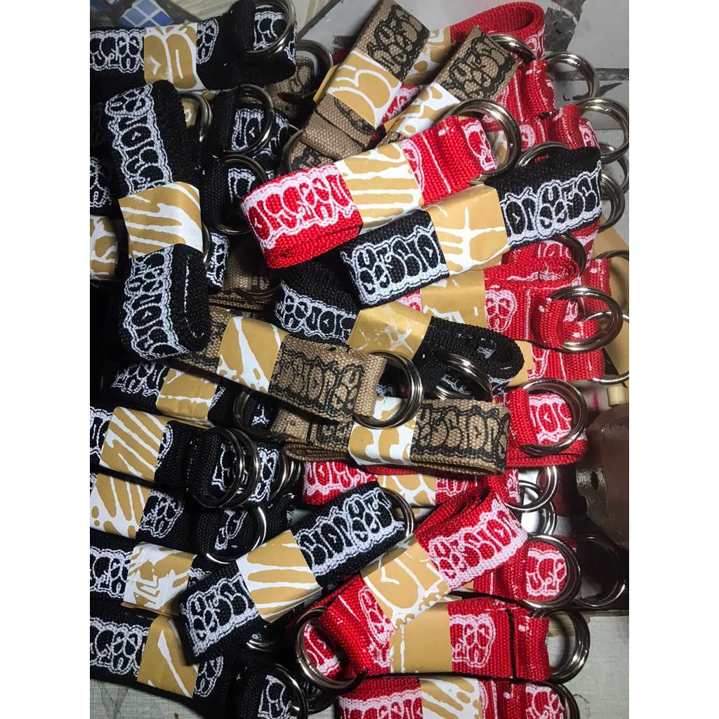 m3nd0 Belt "Graffyourneck"
