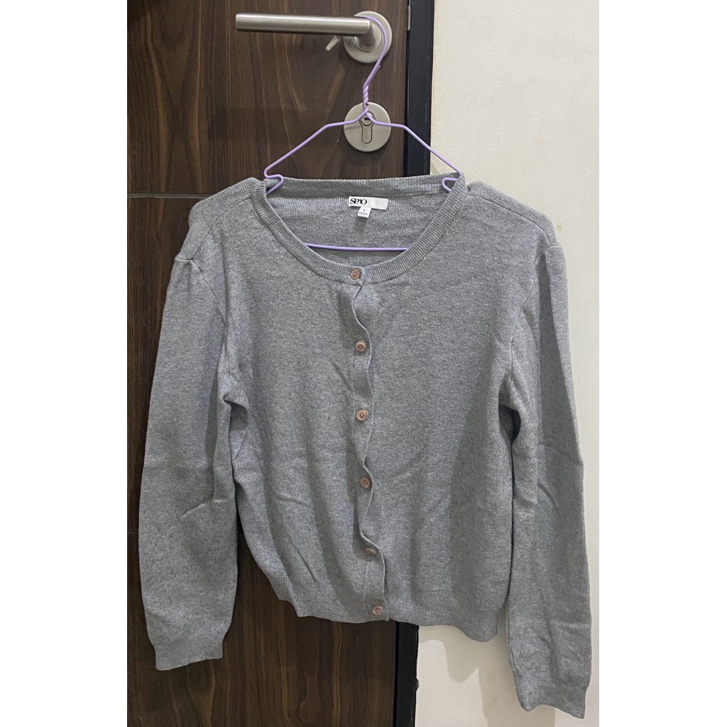 preloved cardigan spao abu-abu