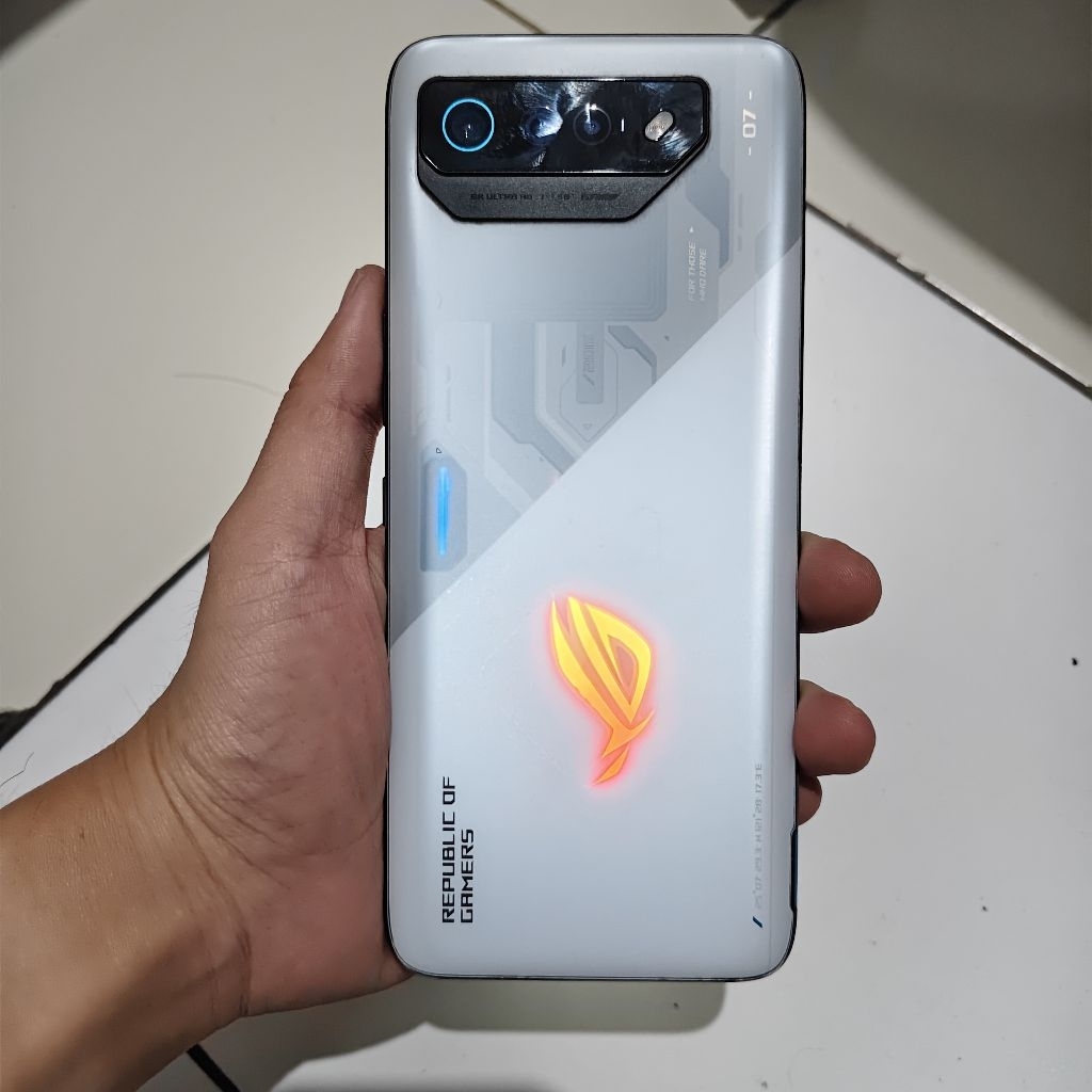 Asus rog phone 7 white second 8 / 256