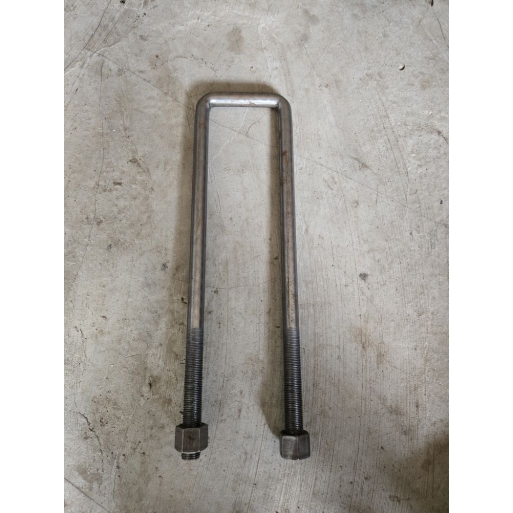 U bolt/behel per Colt Diesel ps lama belakang