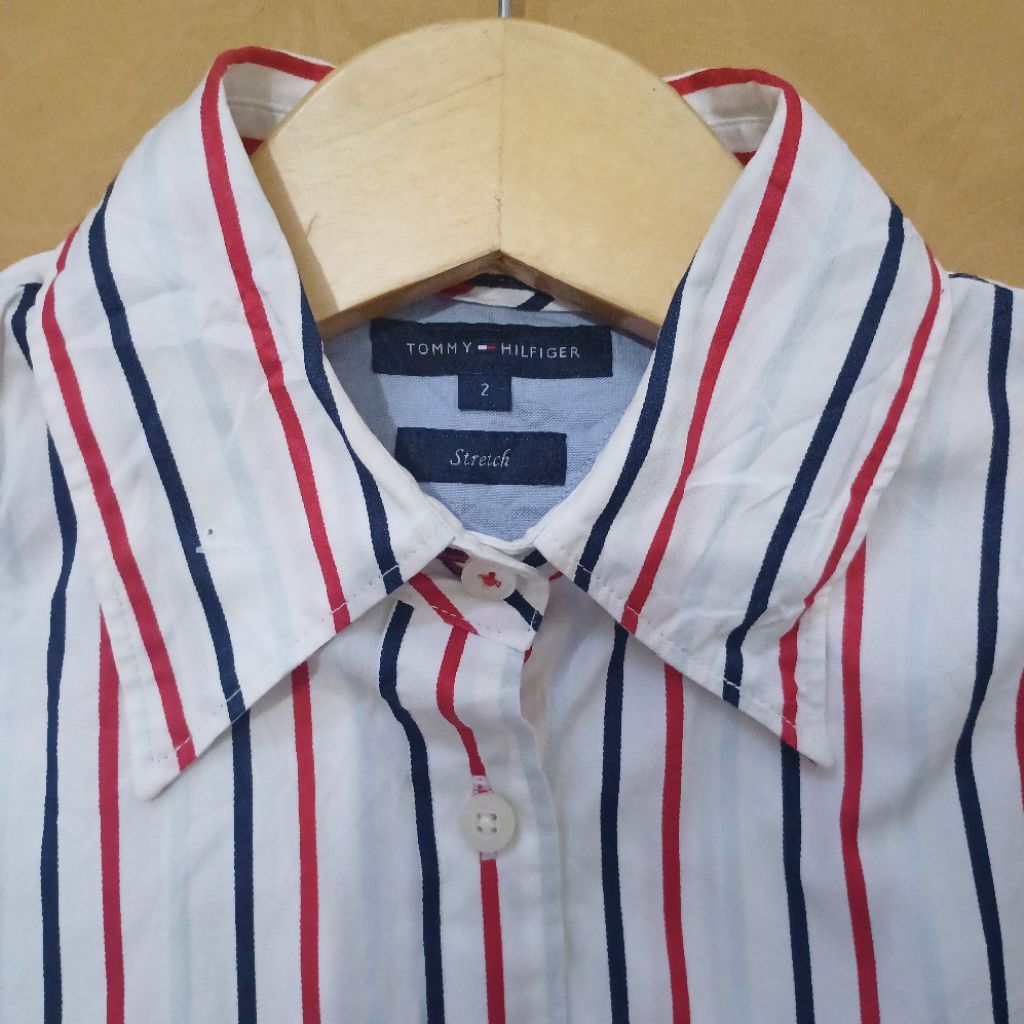 Kemeja Lengan Panjang "TOMMY HILFIGER" Preloved