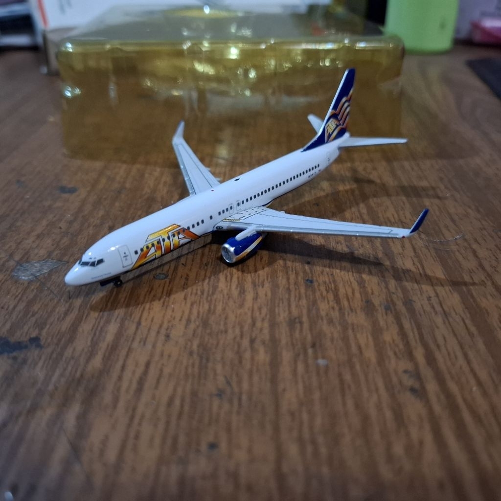diecast pesawat Gemini Jets Boeing B737-800 ATA 1:400