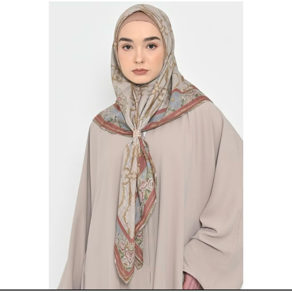{Preloved} Pelangi Asmara - Izmir Scarf