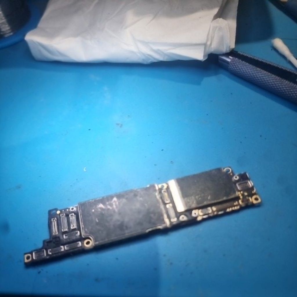 mesin iphone XR .lock icloud masi segel