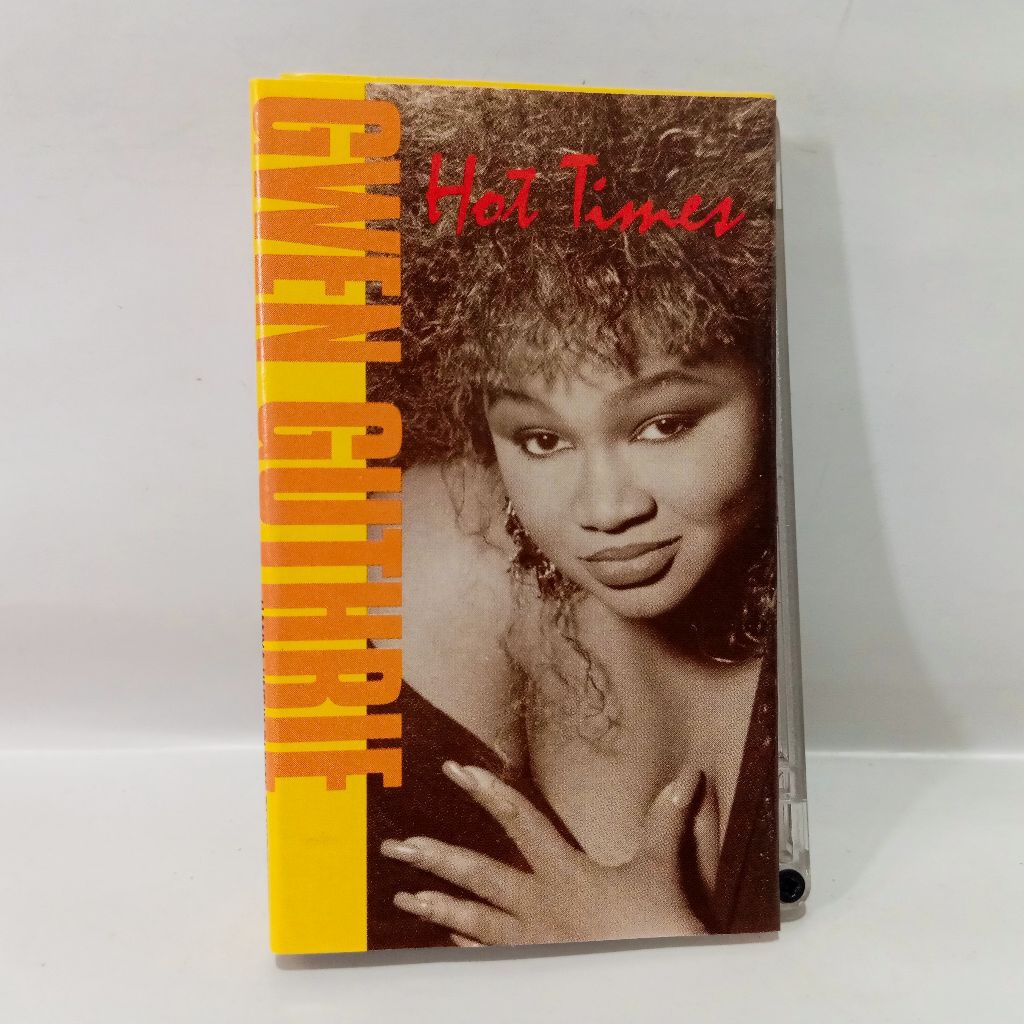 Kaset Gwen Guthrie Hot Times