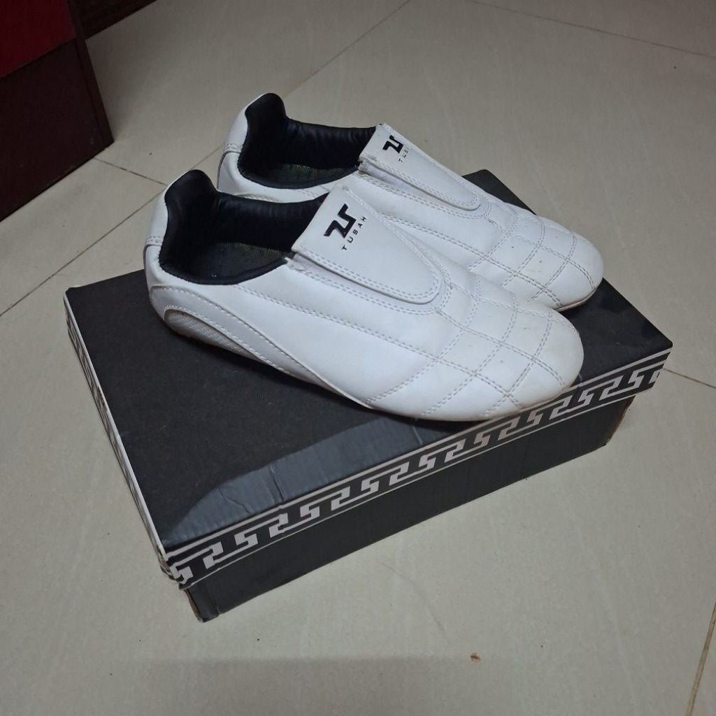 tusah shoes