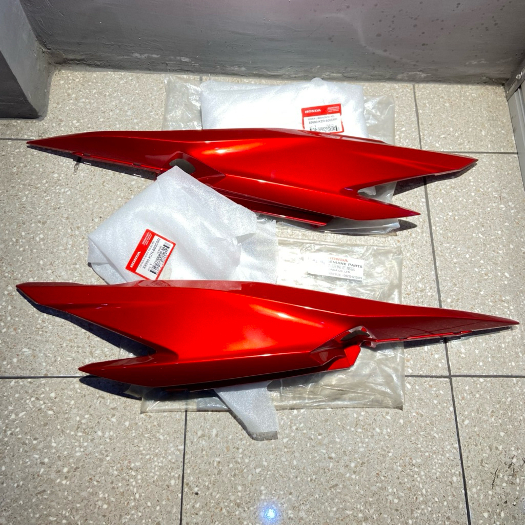 83500 83600 KZR 600CSR COVER BODY BELAKANG VARIO 125 LAMA OLD SET KANAN KIRI MERAH METALLIC ORIGINAL