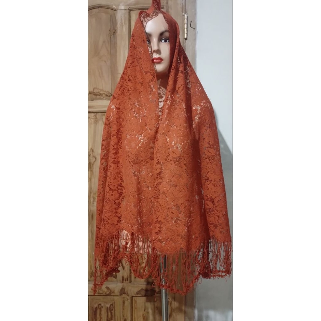 pasmina brokat warna bata