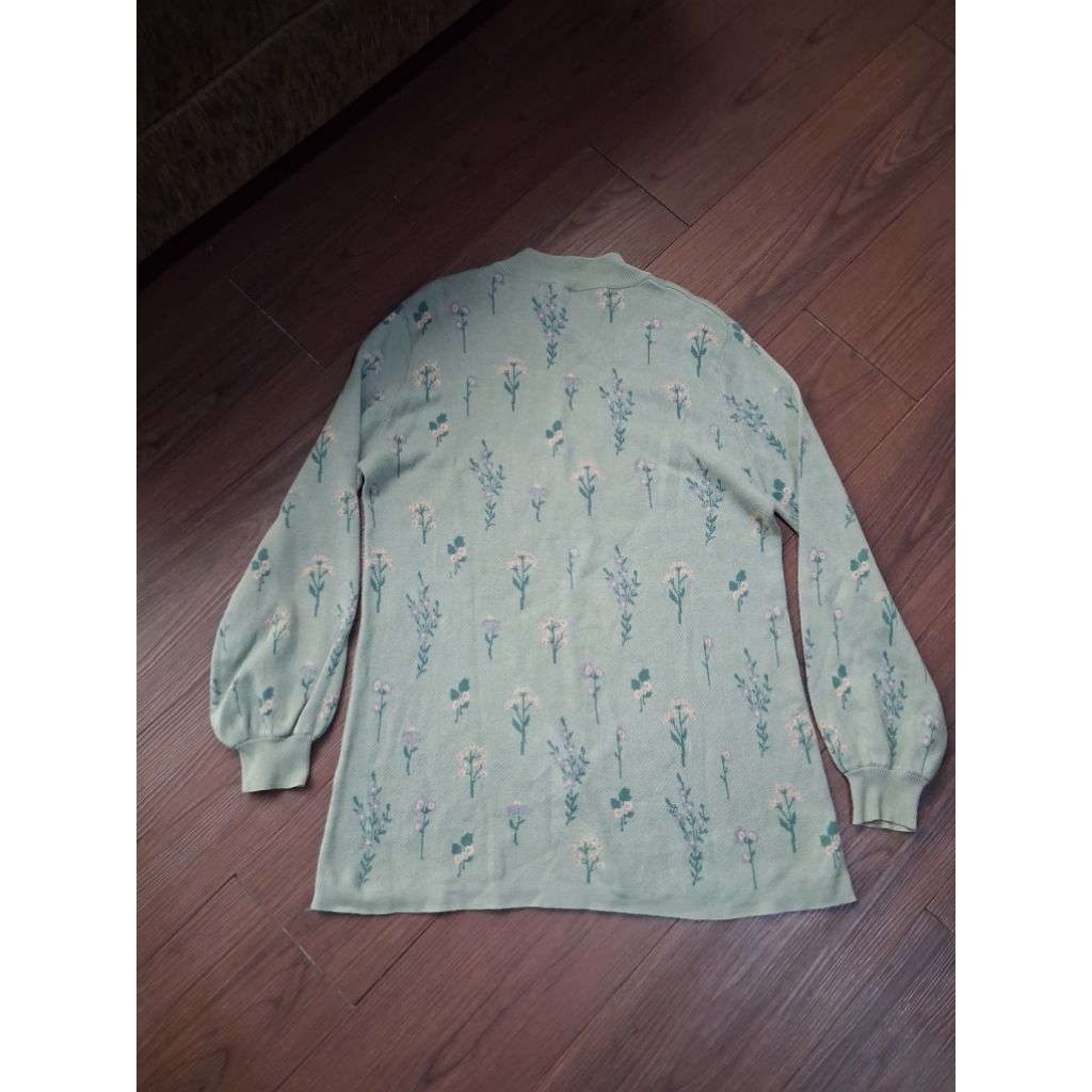 Preloved sweater mahara