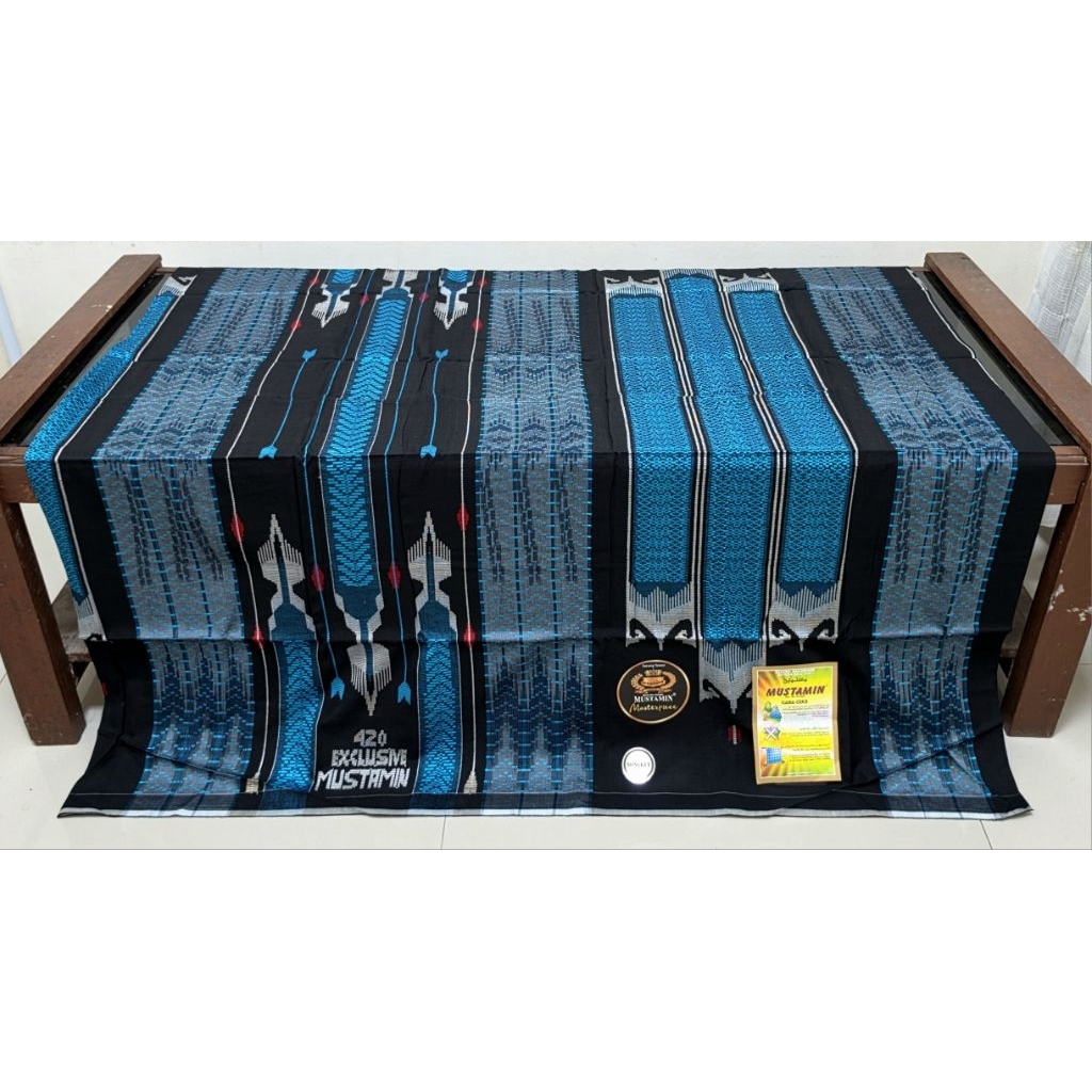 Sarung Tenun Sutra Tradisional Mustamin Exclusive 420