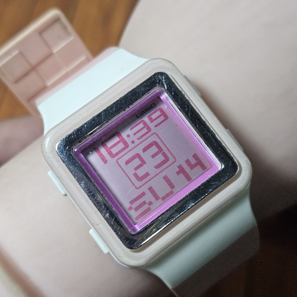 Jam C4si0 LDF-20  Pink Kotak Digital Ladies Bekas
