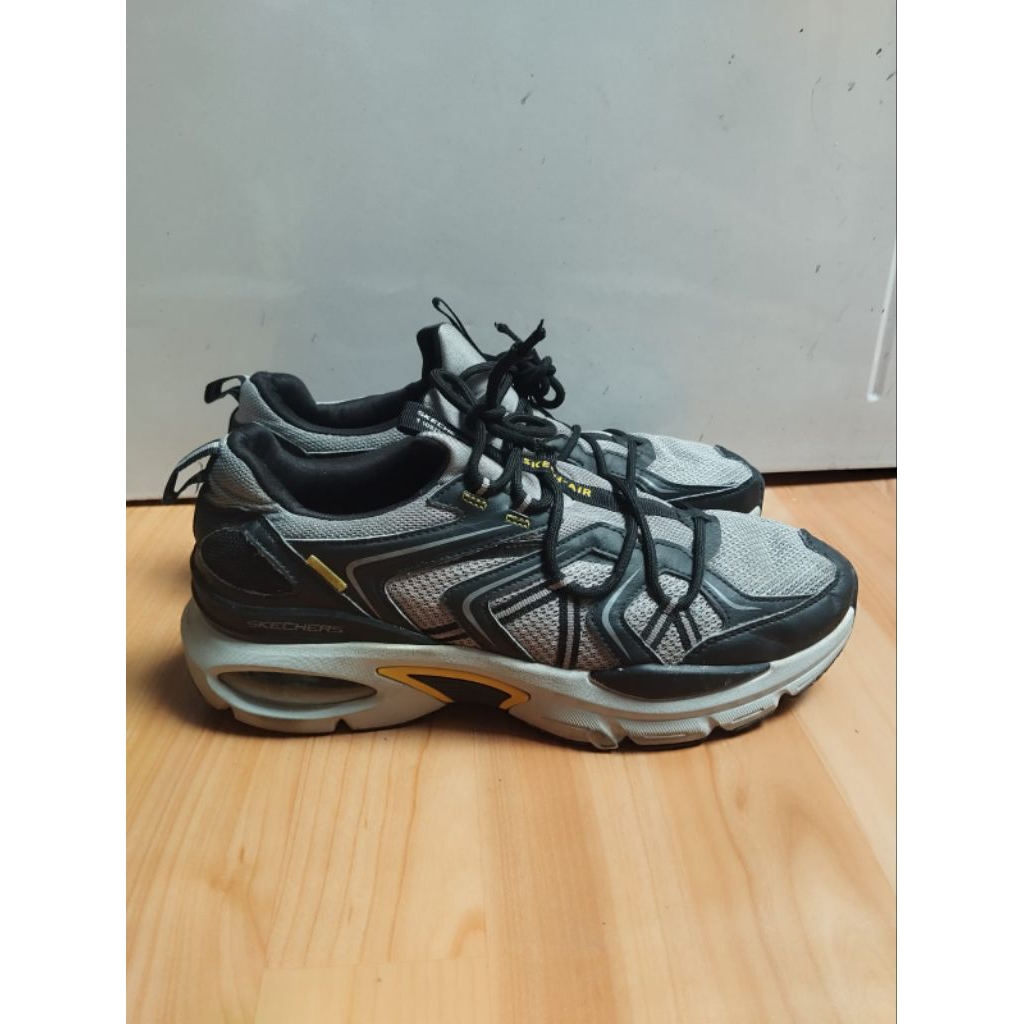 SEPATU RUNNING SNEAKERS SKECHERS AIR SIZE 44 BEKAS PRELOVED
