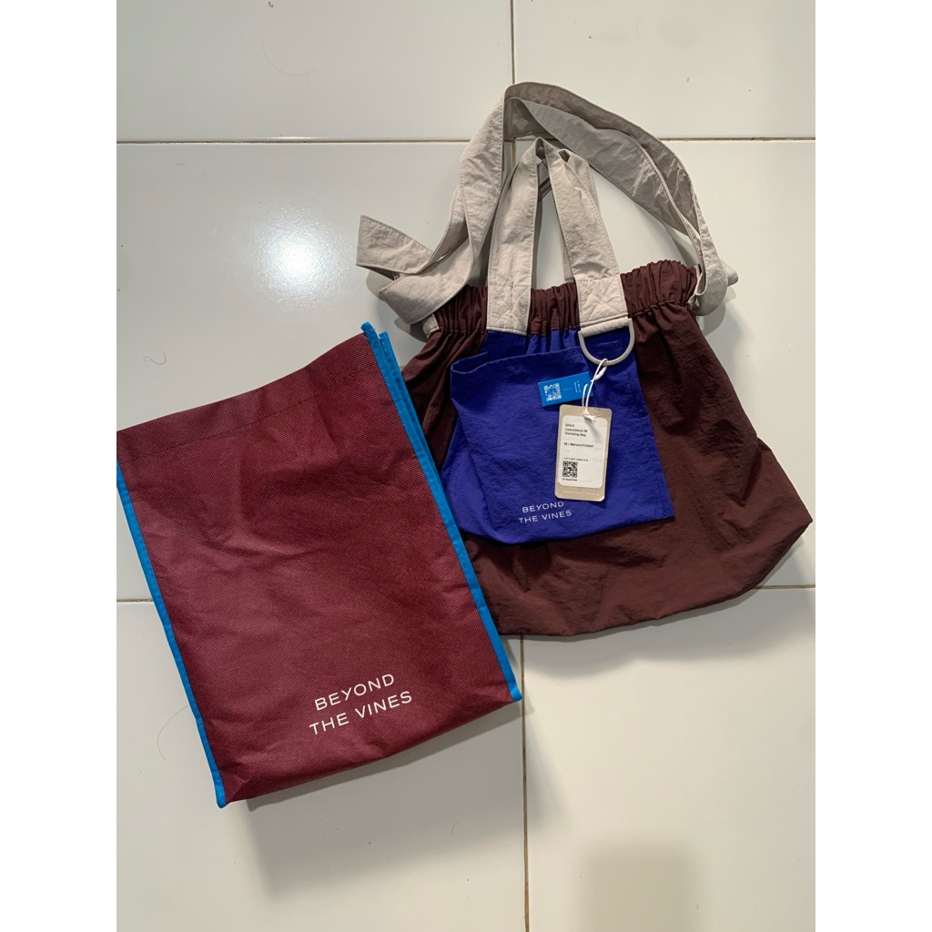 BTV Dumpling Bag Colorblock size M Original Like New