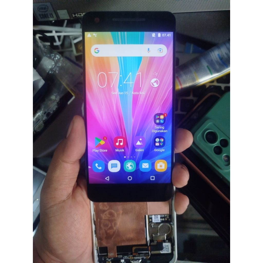 lcd satu sett nempel frame BUKAN JUAL UNIT HP YA KAK hanya lcd+frame utk hp LUNA V55C PAHAMI YA