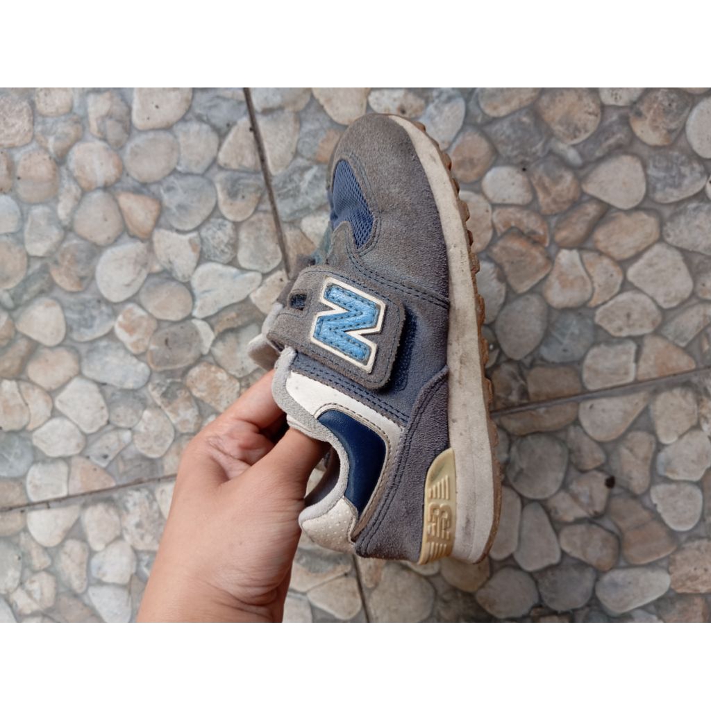 sepatu anak New balance 574 original