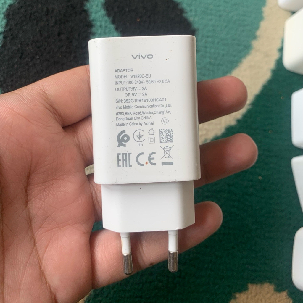 Vivo Fast Charging V1820C-EU (bekas) - Charger Original Vivo 18 Watt - Cocok untuk banyak seri seper
