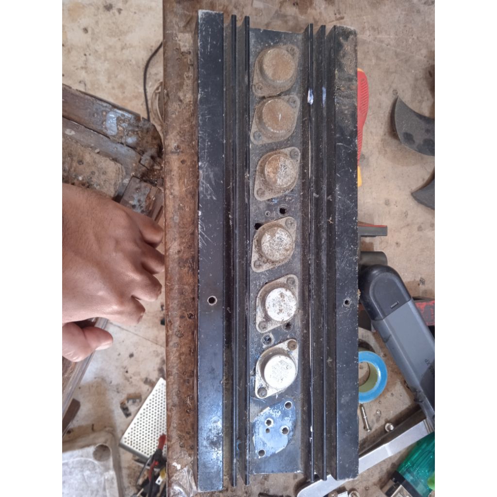 pendingin aluminium plus transistor jengkolan